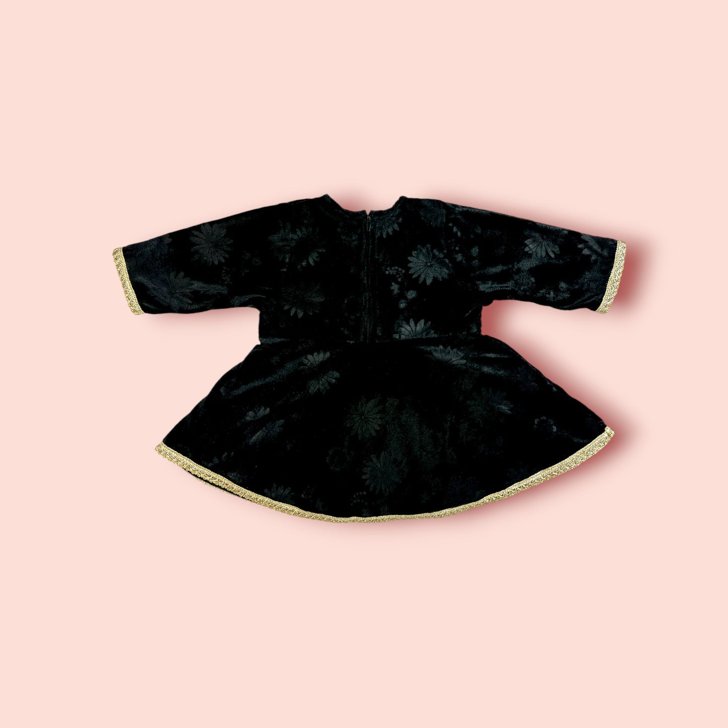 full view of Sharara Splendor 2 PC Set