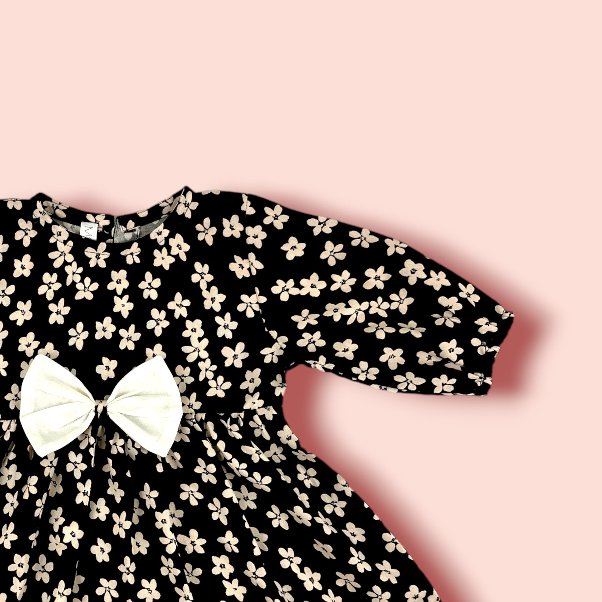 shoulder view of Linen Black & White Printed Frock